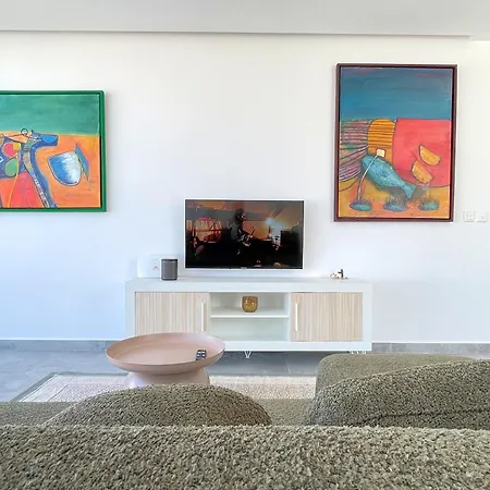 Bright Penthouse With Large Sunny Terrace Appartement Bahar ic-Caghaq